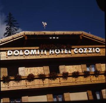 Dolomiti Hotel Cozzio Madonna di Campiglio Bagian luar foto
